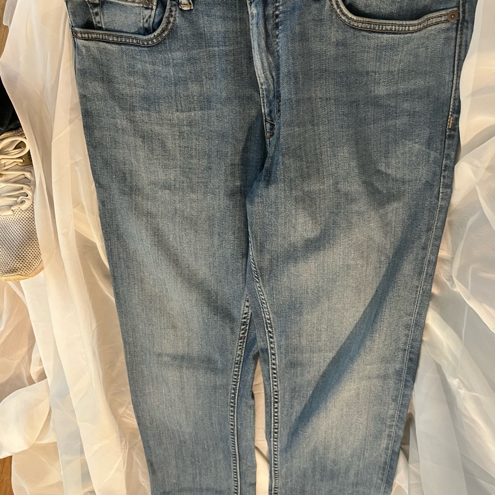 Banana republic 31×32 slim fit pocket pic proof traveler jeans